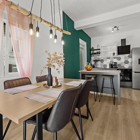 Green Oasis New Apartment بولا المظهر الخارجي الصورة